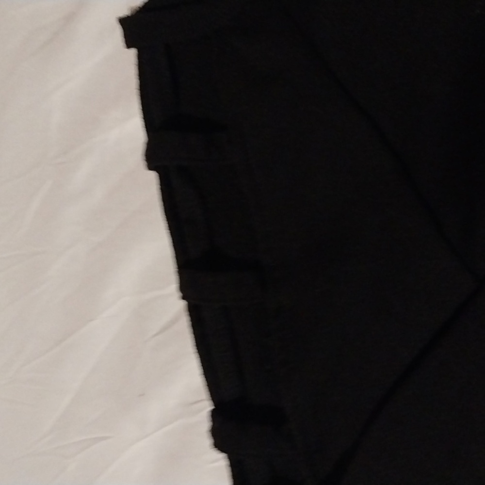 Tops - Picture 5 of 5